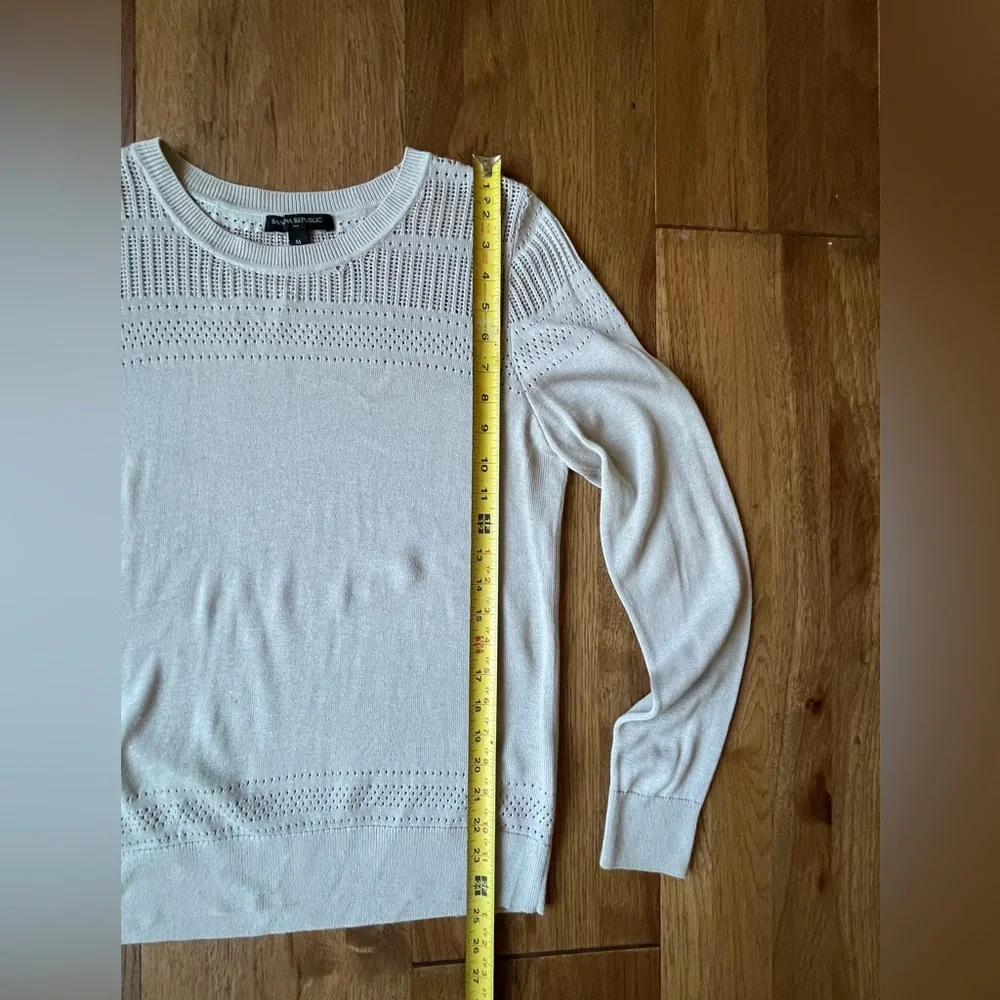 Banana Republic Lightweight Knit Gray Long Sleeve Women’s Sweater‎ Sz M Coastal